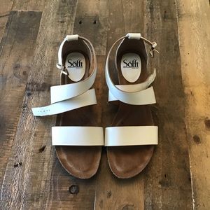 Sofft wedge white leather sandal size 8.5